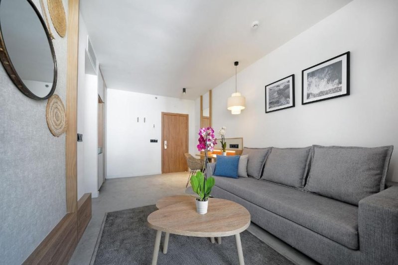 Tenerife utazás Hovima Suites Costa Adeje