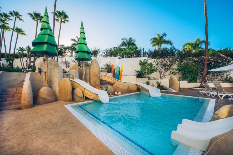 Tenerife utazás Iberostar Waves Bouganville Playa