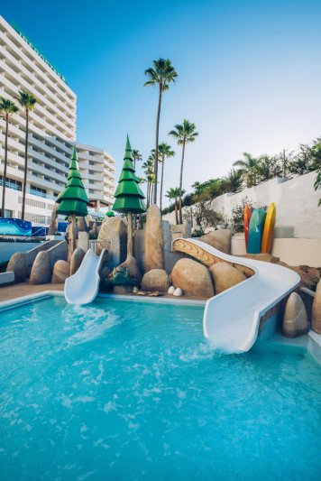 Tenerife utazás Iberostar Waves Bouganville Playa