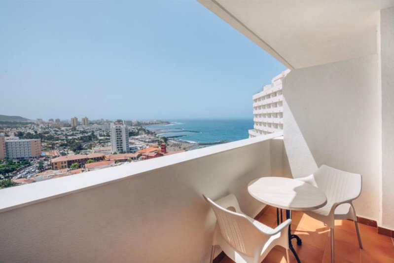 Tenerife utazás Iberostar Waves Bouganville Playa