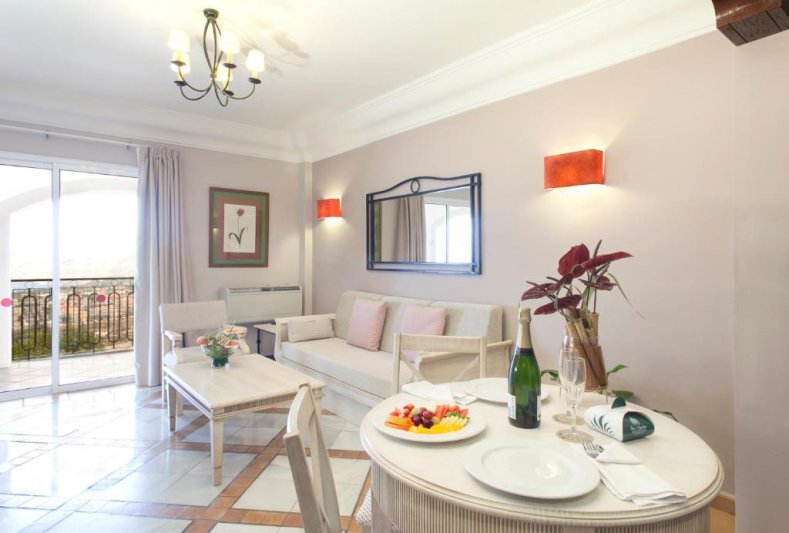 Tenerife utazás Las Aguilas Tenerife Affiliated By Melia