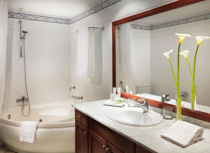 Tenerife utazás Las Aguilas Tenerife Affiliated By Melia