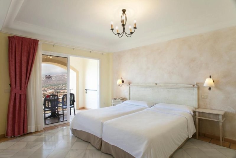 Tenerife utazás Las Aguilas Tenerife Affiliated By Melia