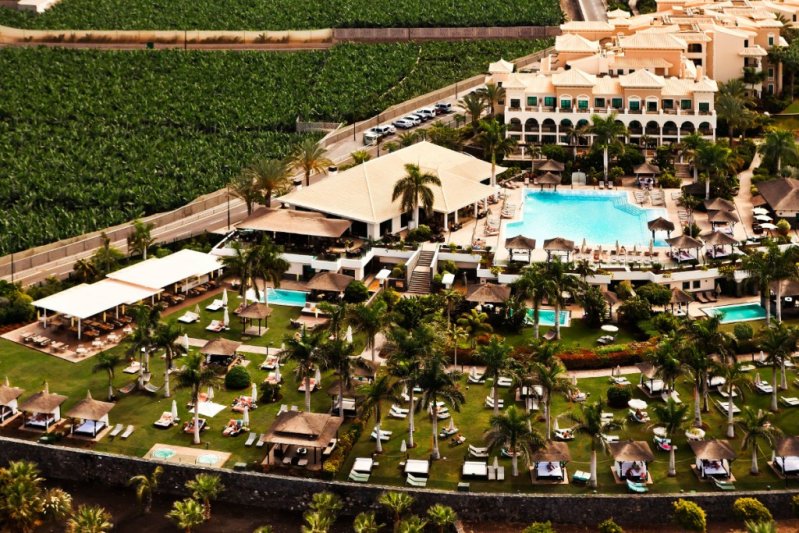 Red Level At Gran Melia Palacio De Isora Tenerife