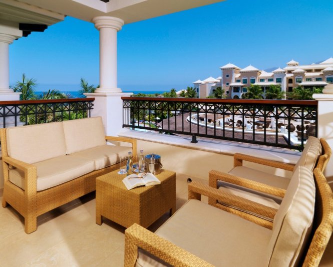 Red Level At Gran Melia Palacio De Isora Tenerife