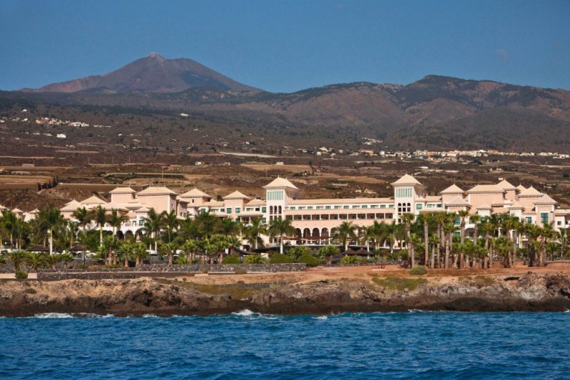 Red Level At Gran Melia Palacio De Isora Tenerife