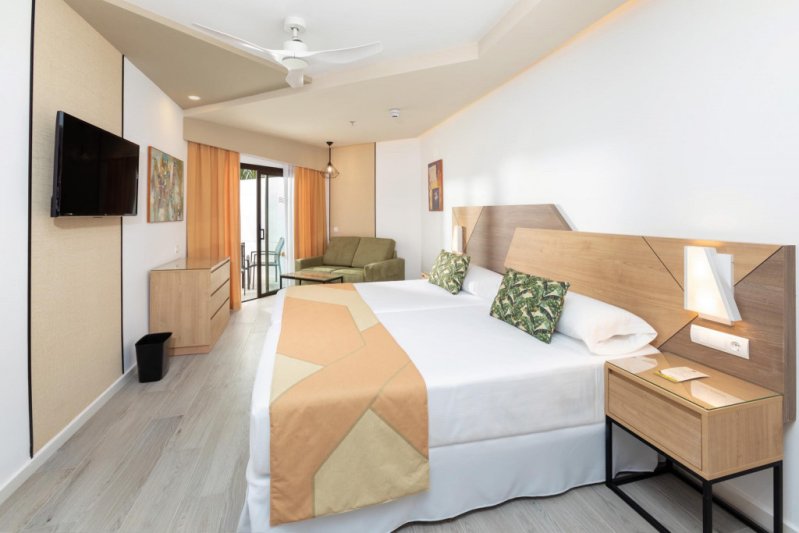 Tenerife Playa de Las Americas utazás Riu Buenavista