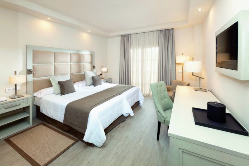 Tenerife Puerto de La Cruz utazás Riu Garoe