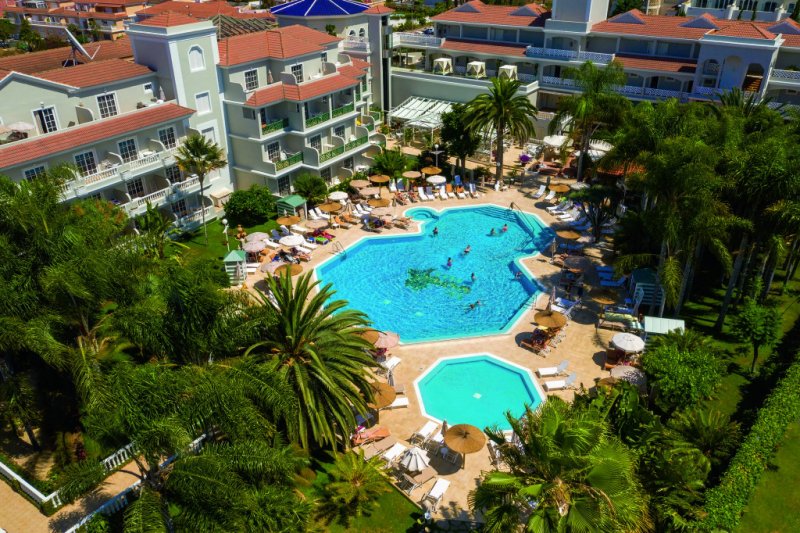 Tenerife Puerto de La Cruz utazás Riu Garoe