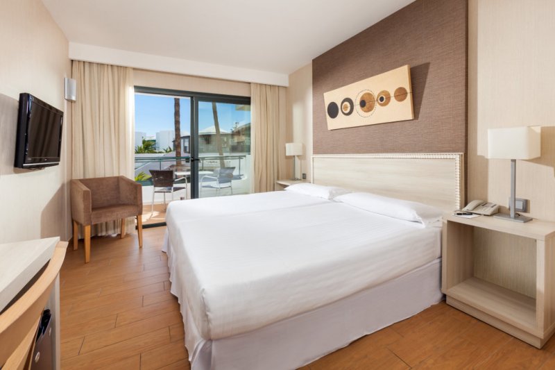 Lanzarote utazás Thb Lanzarote Beach