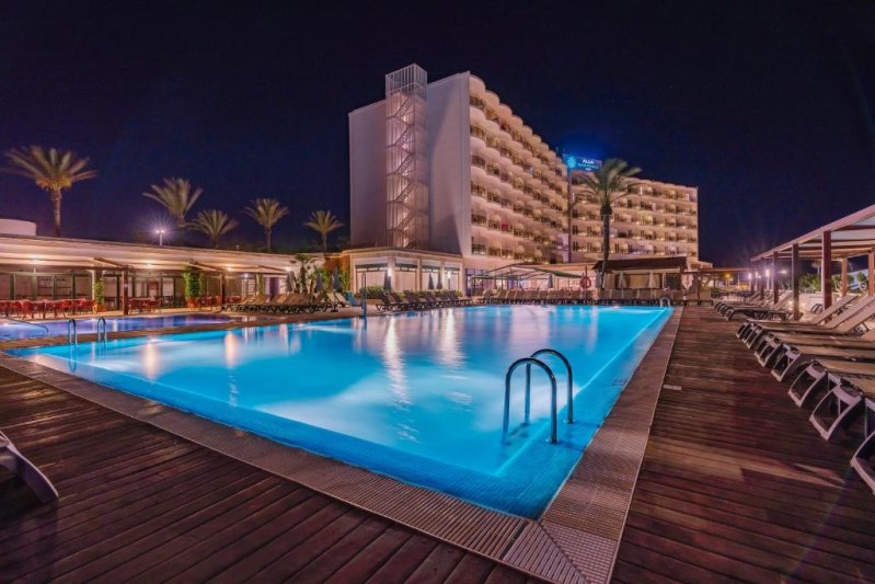 Menorca utazás Alua Illa De Menorca