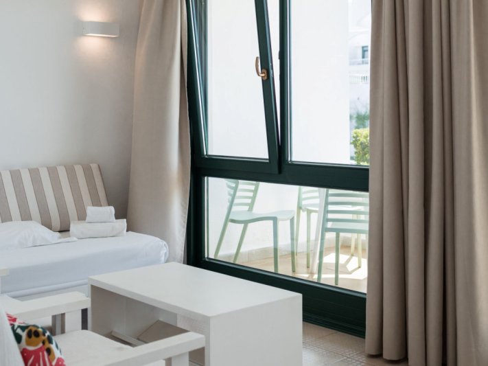 Menorca utazás Beach Club Menorca