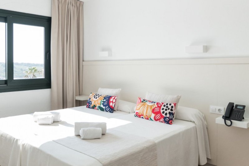 Menorca utazás Beach Club Menorca