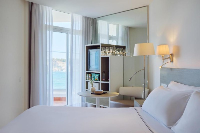 Menorca utazás Melia Cala Galdana