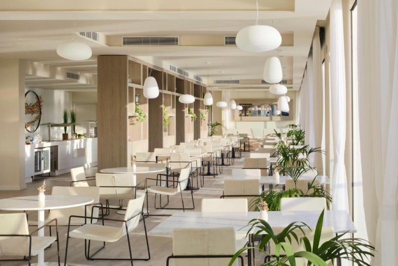 Menorca utazás Melia Cala Galdana