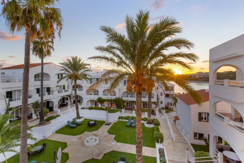 Menorca utazás White Sands Beach Club