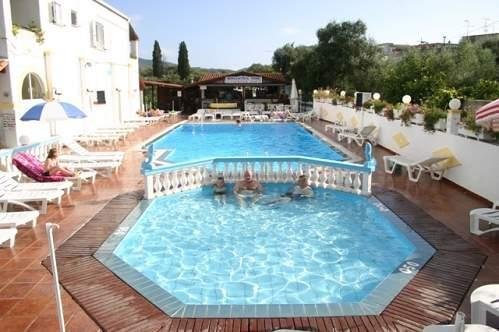 Korfu Moraitika utazás Romantica Apartment Hotel