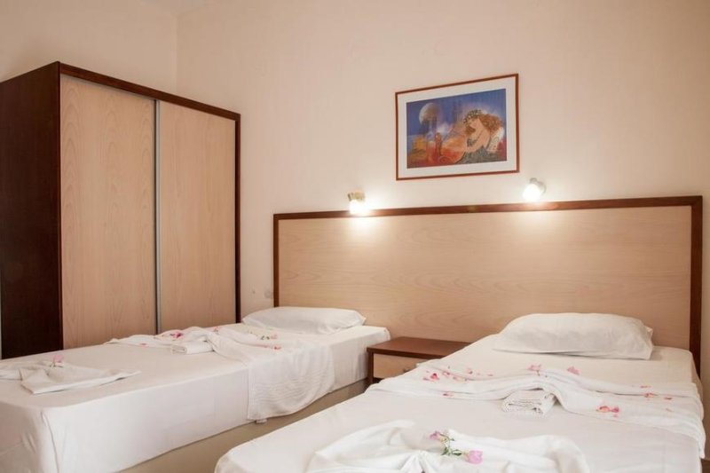 Ekavi Apartments Kréta Agia Marina