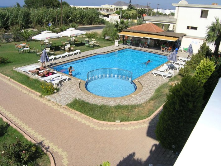 Kréta Platanias utazás Chrisselen Studio