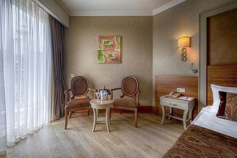 Large Room Land View