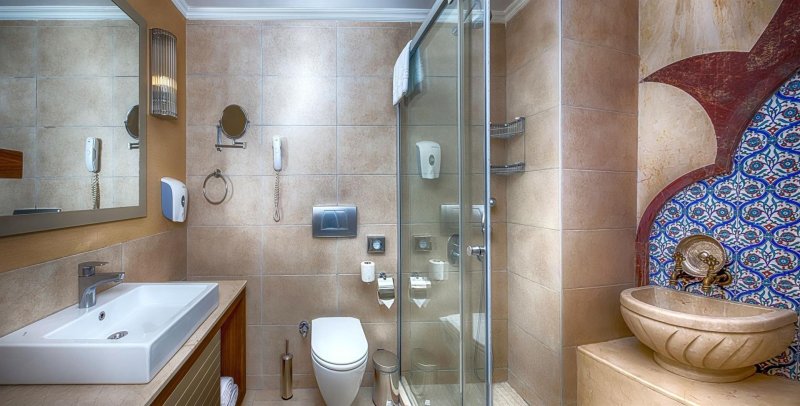 Large Room Land View