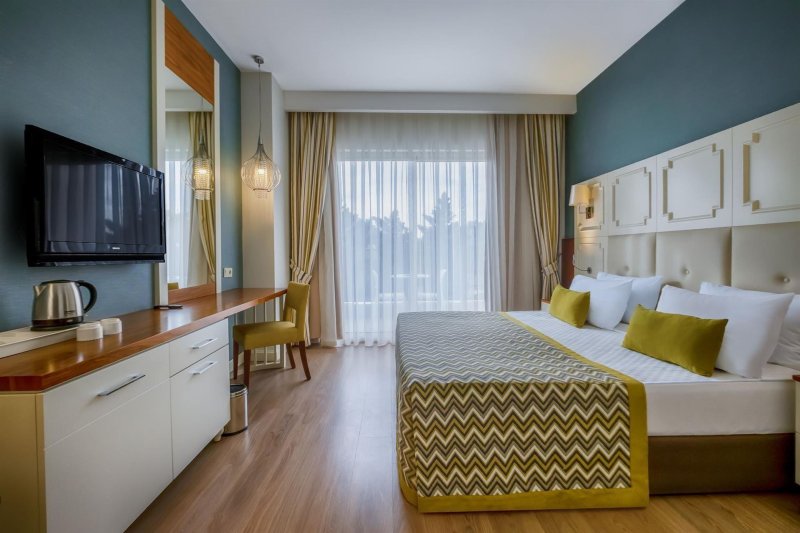 Economy Room