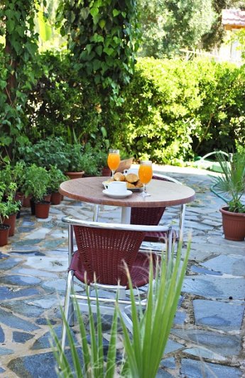 Zakynthos Laganas utazás Villa Phoenix Stúdiók