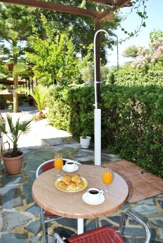 Zakynthos Laganas utazás Villa Phoenix Stúdiók