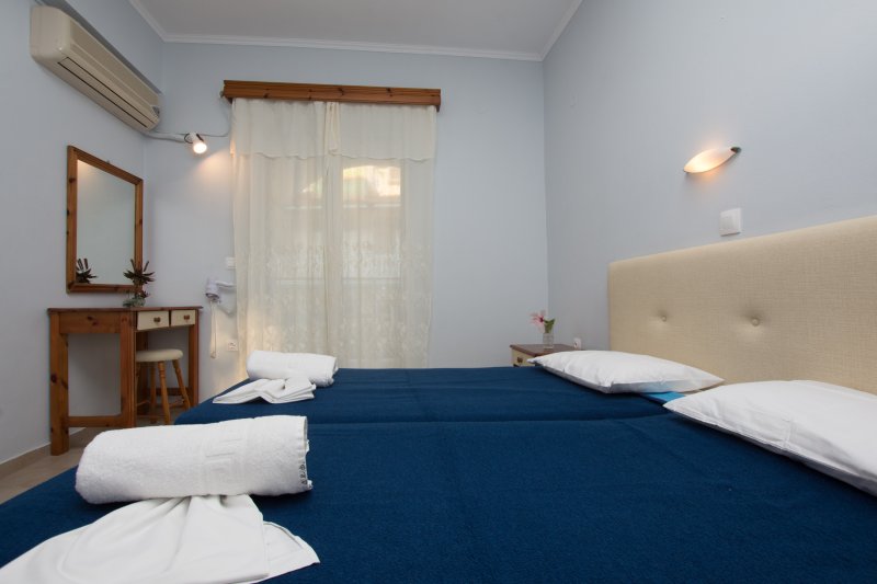 Zakynthos Laganas utazás Villa Phoenix Stúdiók