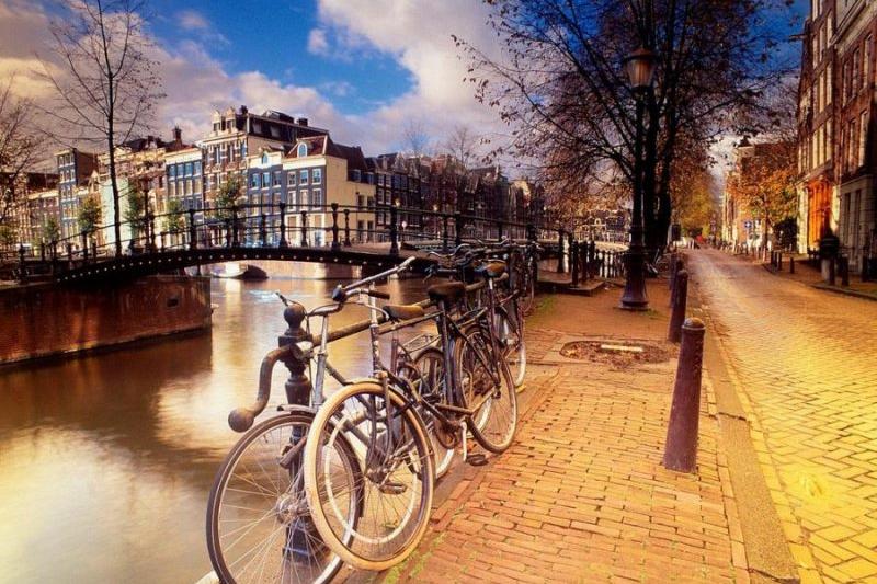 Amsterdam utazás 4 napos városlátogatás Amszterdamban 4* Hotel