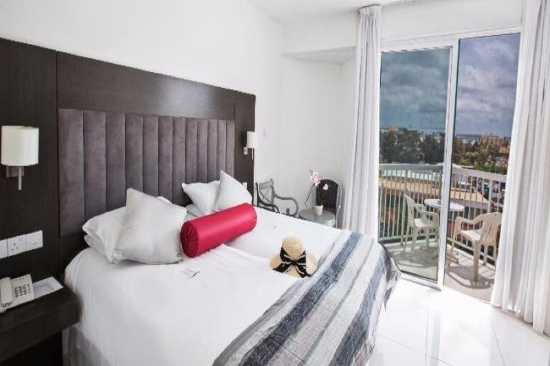 Dél-Ciprus Ayia Napa utazás Anmaria Beach Hotel