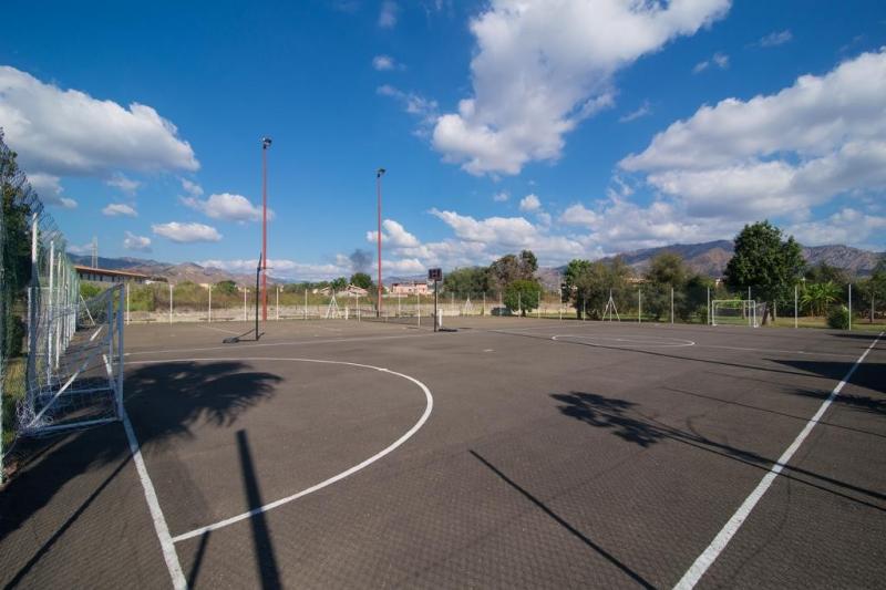 Szicília Giardini Naxos utazás Aparthotel Villaggio Alkantara