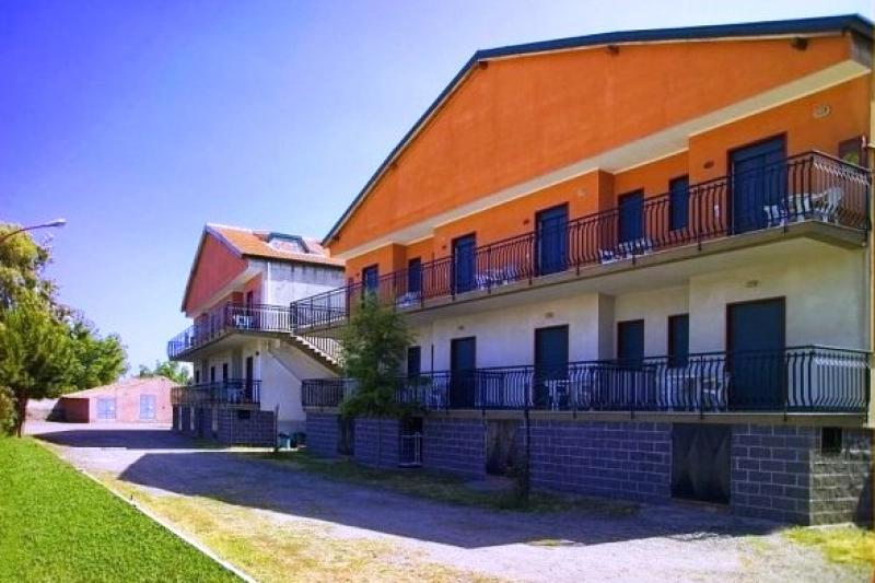 Szicília Giardini Naxos utazás Aparthotel Villaggio Alkantara