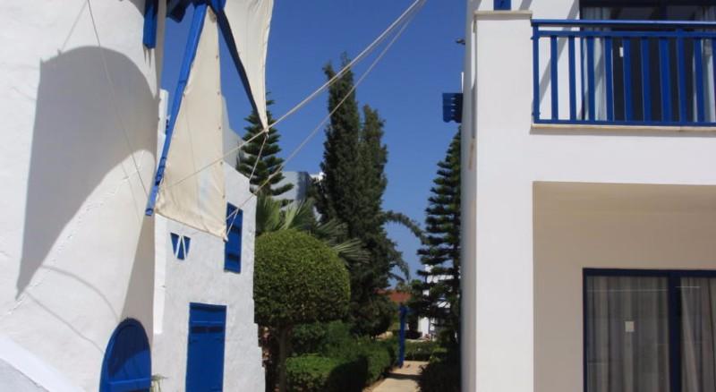 Dél-Ciprus Ayia Napa utazás Callisto Holiday Village