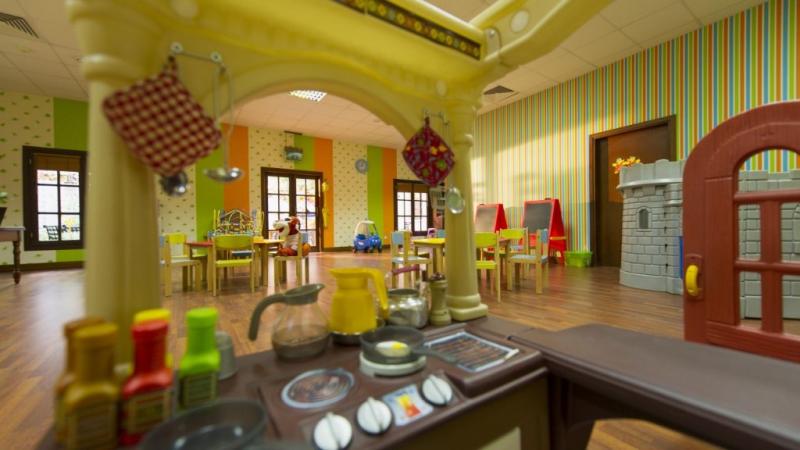 Dél-Ciprus Paphos utazás Elysium Hotel & Resort