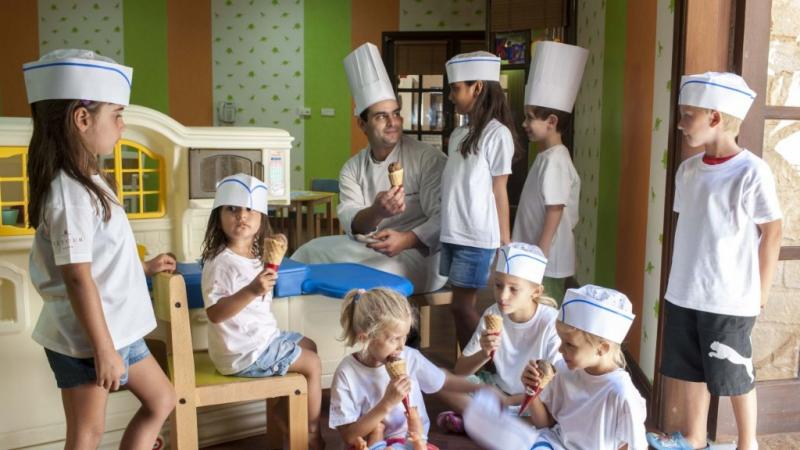 Dél-Ciprus Paphos utazás Elysium Hotel & Resort