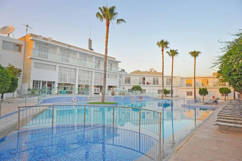 Dél-Ciprus Ayia Napa utazás FG Fedrania Gardens Hotel