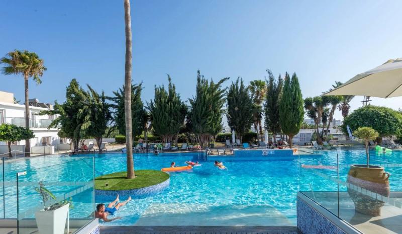 Dél-Ciprus Ayia Napa utazás FG Fedrania Gardens Hotel