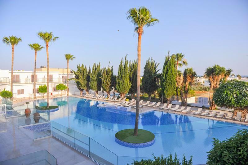 Dél-Ciprus Ayia Napa utazás FG Fedrania Gardens Hotel