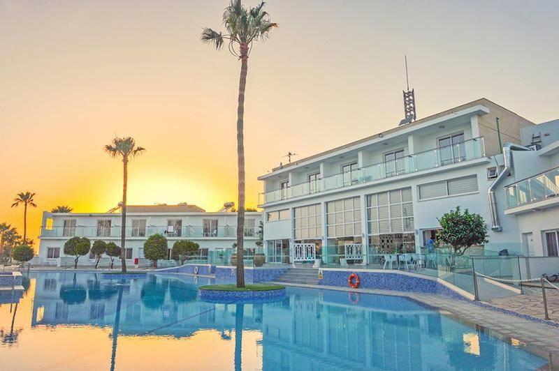 Dél-Ciprus Ayia Napa utazás FG Fedrania Gardens Hotel