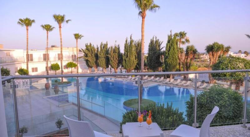Dél-Ciprus Ayia Napa utazás FG Fedrania Gardens Hotel