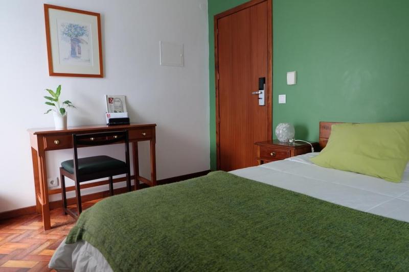 Ponta Delgada utazás Hotel Alcides