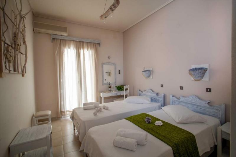 Szantorini Perissa utazás Hotel Amaryllis