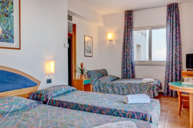 Szicília Letojanni utazás Hotel Antares