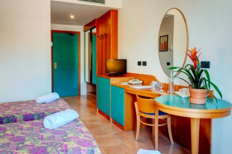 Szicília Letojanni utazás Hotel Antares