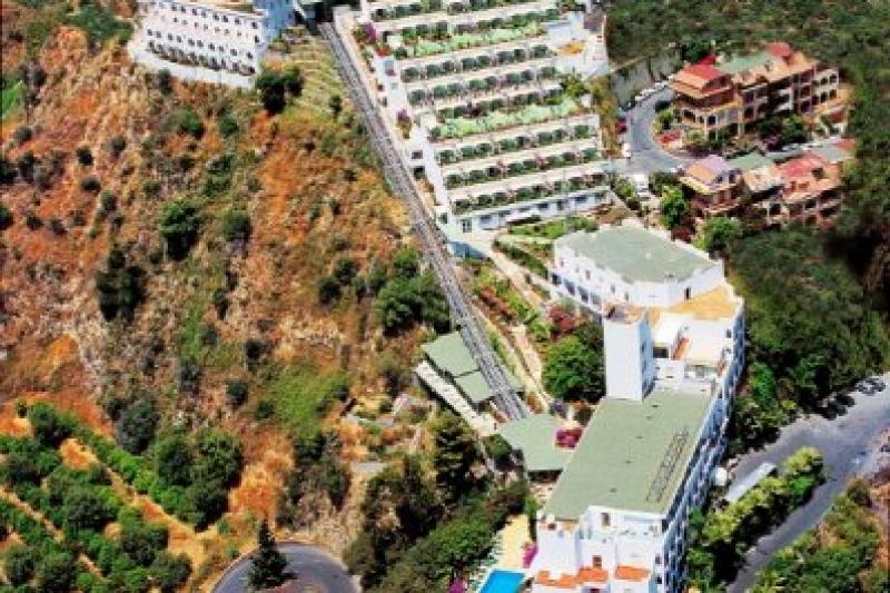 Szicília Letojanni utazás Hotel Antares