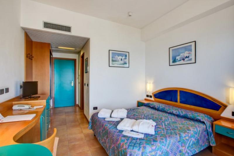 Szicília Letojanni utazás Hotel Antares