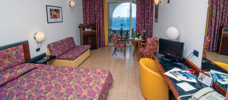 Szicília Letojanni utazás Hotel Antares Olimpo