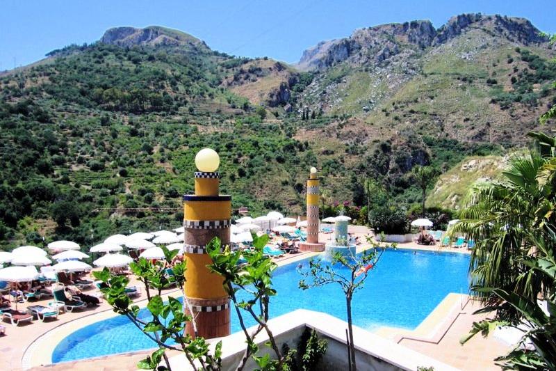 Szicília Letojanni utazás Hotel Antares Olimpo