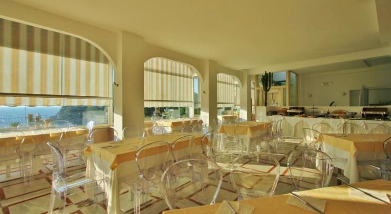 Szicília Taormina utazás Hotel Baia Azzurra